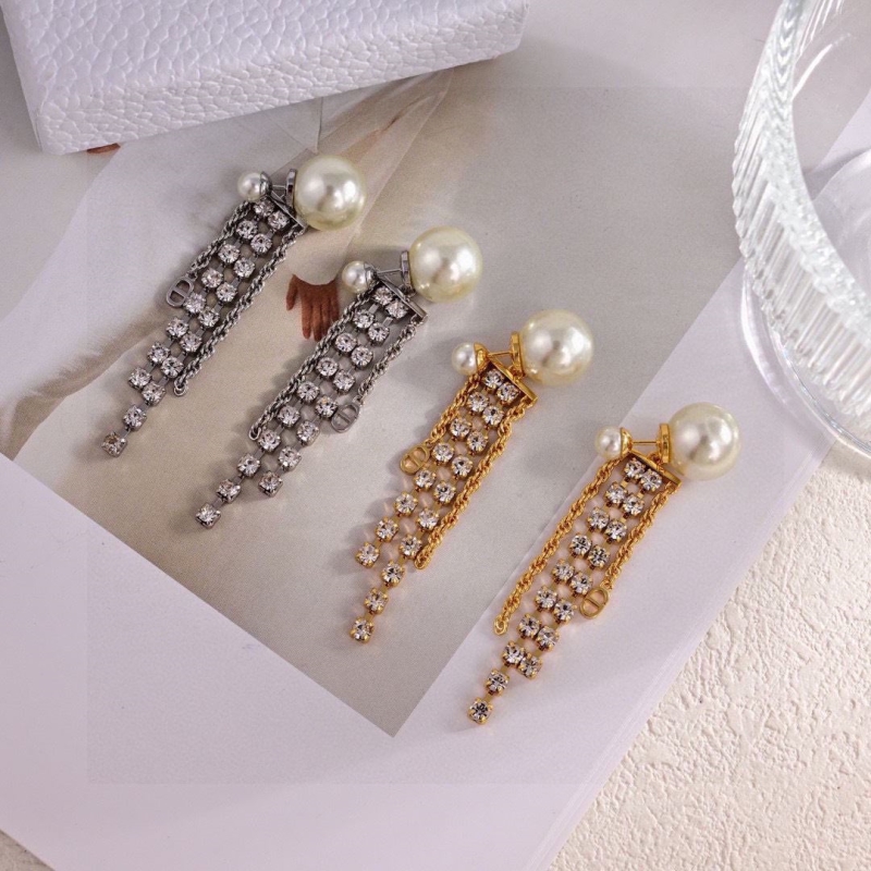 chr1st1an D10r earrings